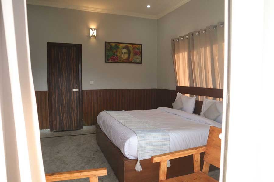 Where Mornings Begin with Calm & Comfort